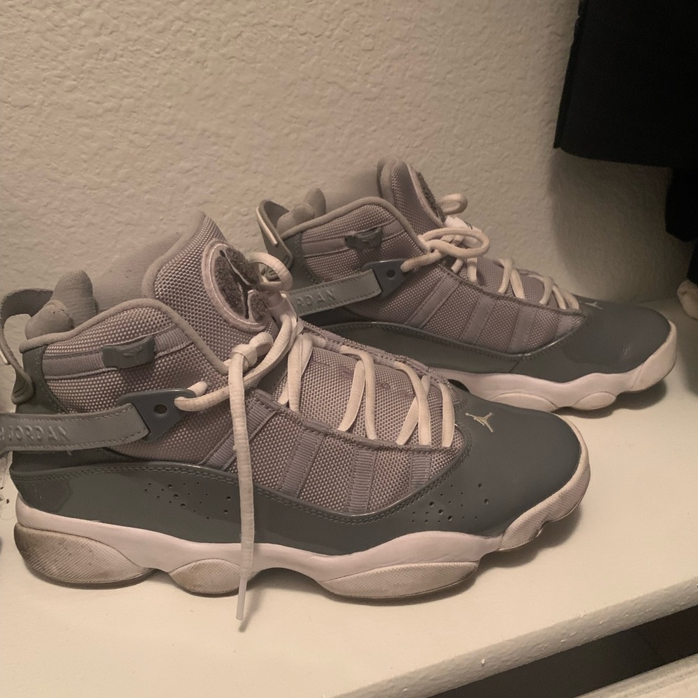 Jordan Men's Athletic Shoes Gray and White